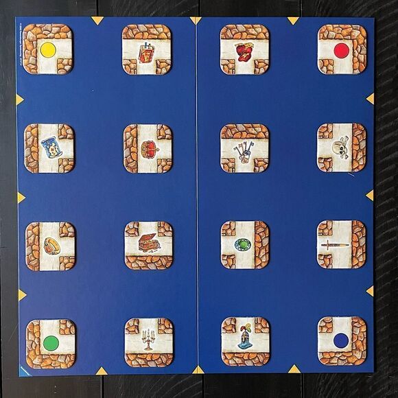 Ravensburger “Labyrinth” 2-4 Player, Family Board Game (Ages 7+). - Picture 5 of 6